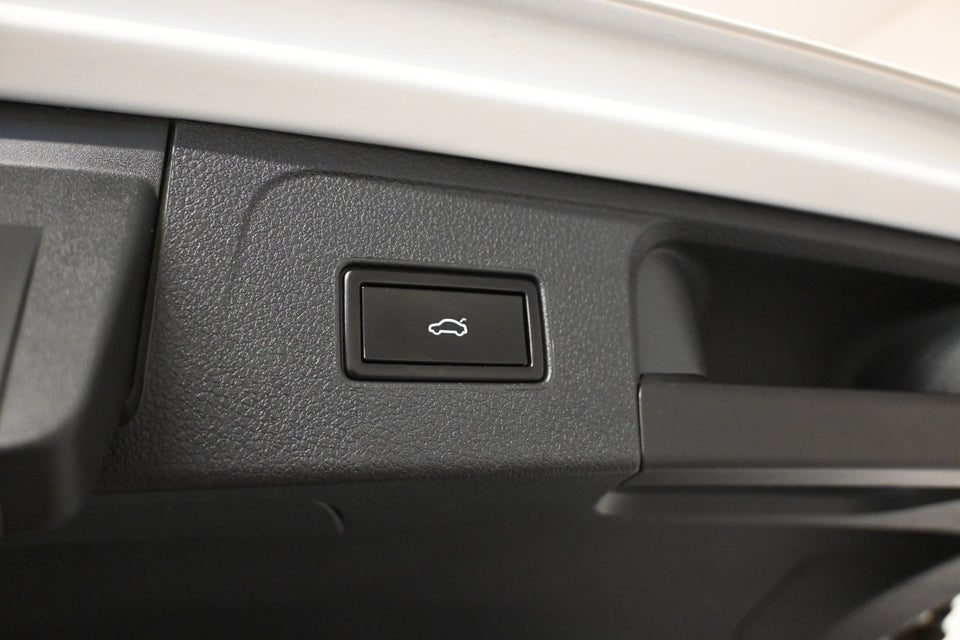 VW Passat 2,0 TSi 220 Highline Variant DSG 5d