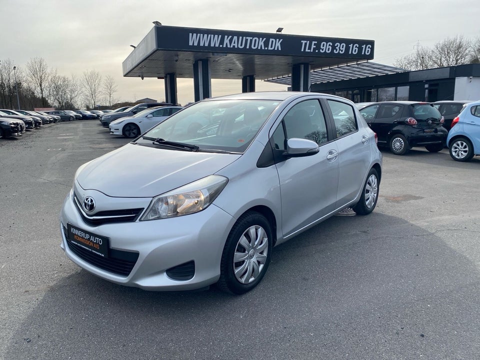 Toyota Yaris 1,0 VVT-i T1 5d