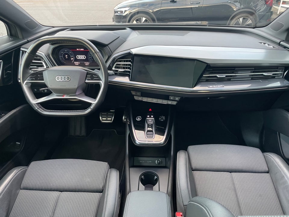 Audi Q4 e-tron 40 S-line 5d