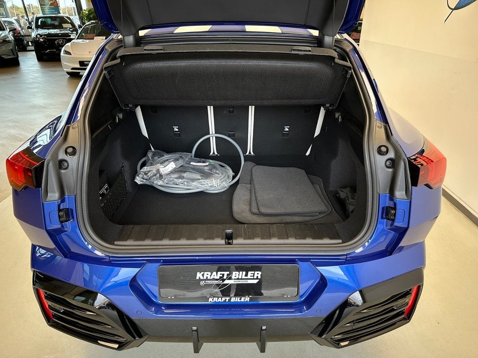 BMW iX2 eDrive20 M-Sport 5d