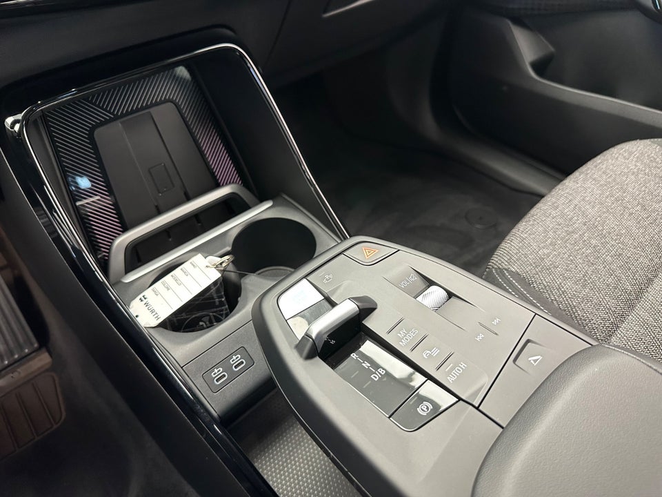 BMW iX1 eDrive20 5d