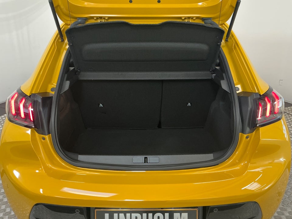 Peugeot e-208 50 GT 5d