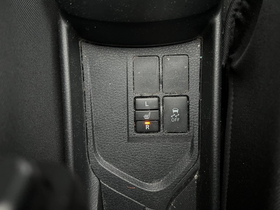 Toyota Yaris 1,0 VVT-i T2 Premium 5d