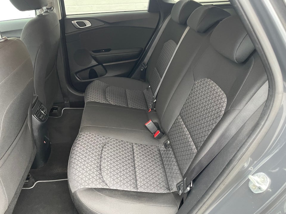 Kia Ceed 1,0 T-GDi Prestige SW 5d