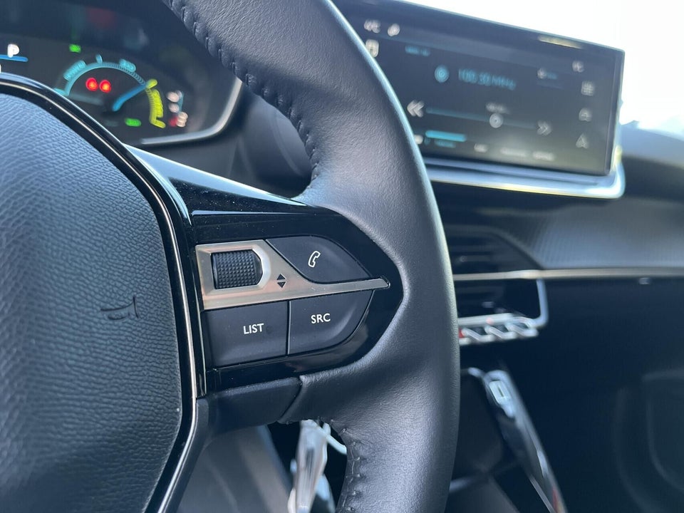 Peugeot e-208 50 Style 5d