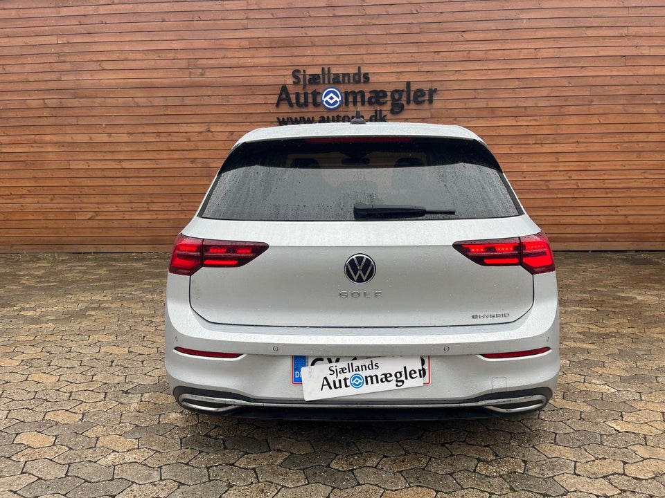 VW Golf VIII 1,4 eHybrid DSG 5d