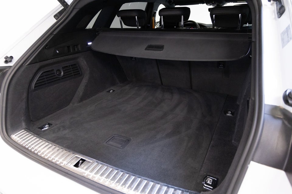 Audi e-tron 55 Black Edition S-line quattro 5d