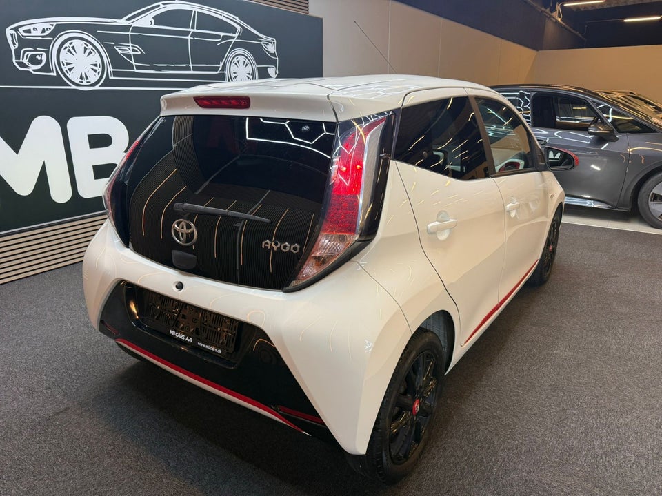 Toyota Aygo 1,0 VVT-i x-change 5d