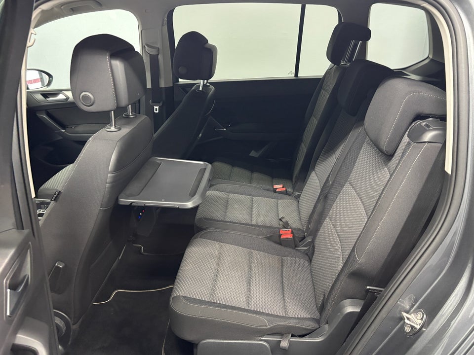 VW Touran 1,6 TDi 115 Comfortline DSG 7prs 5d