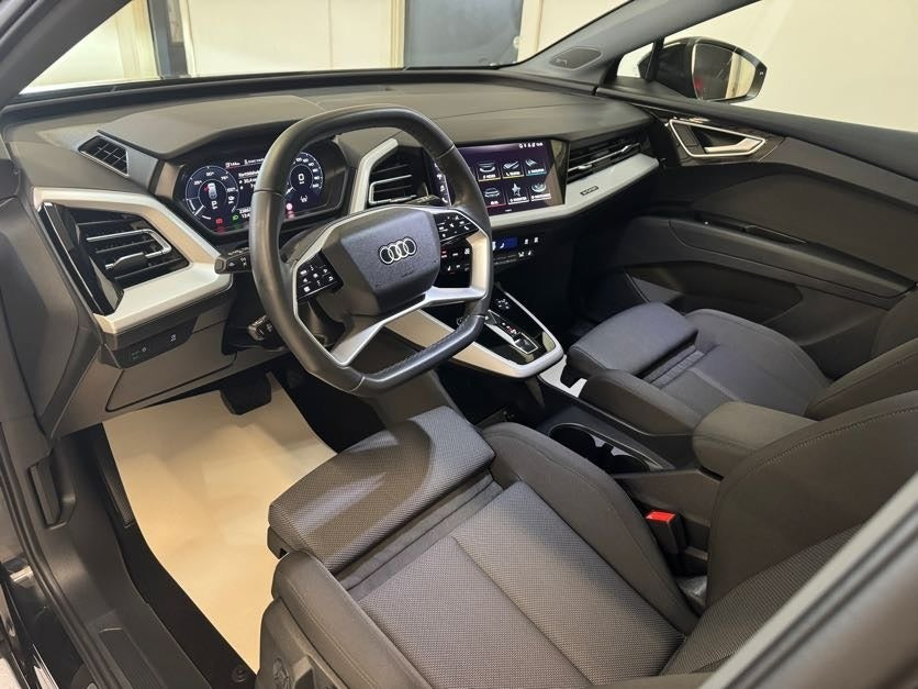 Audi Q4 e-tron 45 Progress 5d