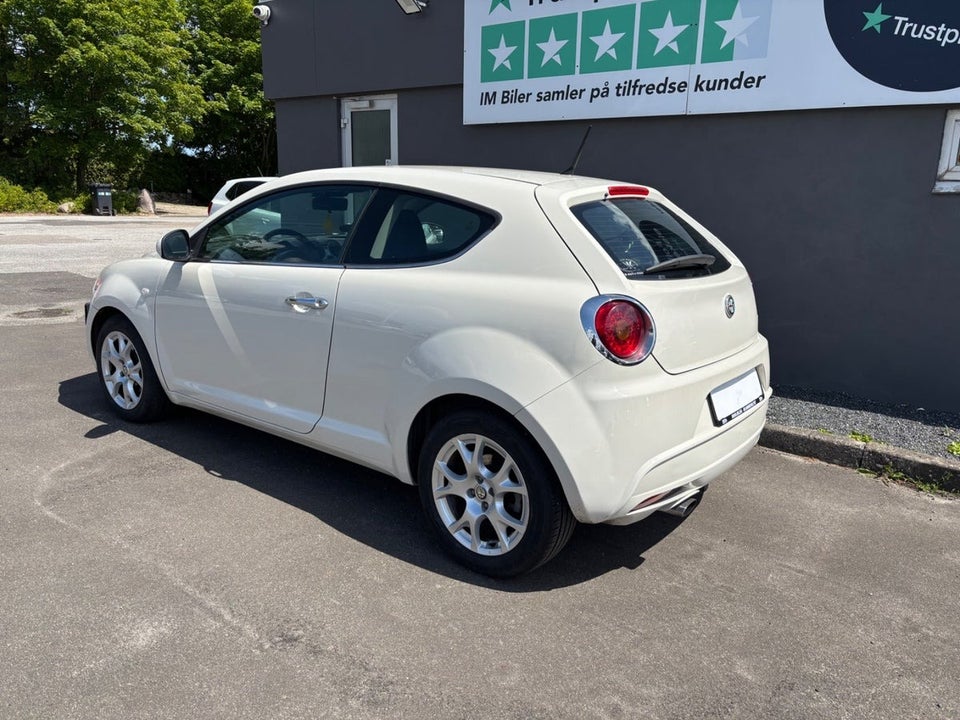 Alfa Romeo MiTo 1,3 JTDm 85 Distinctive 3d