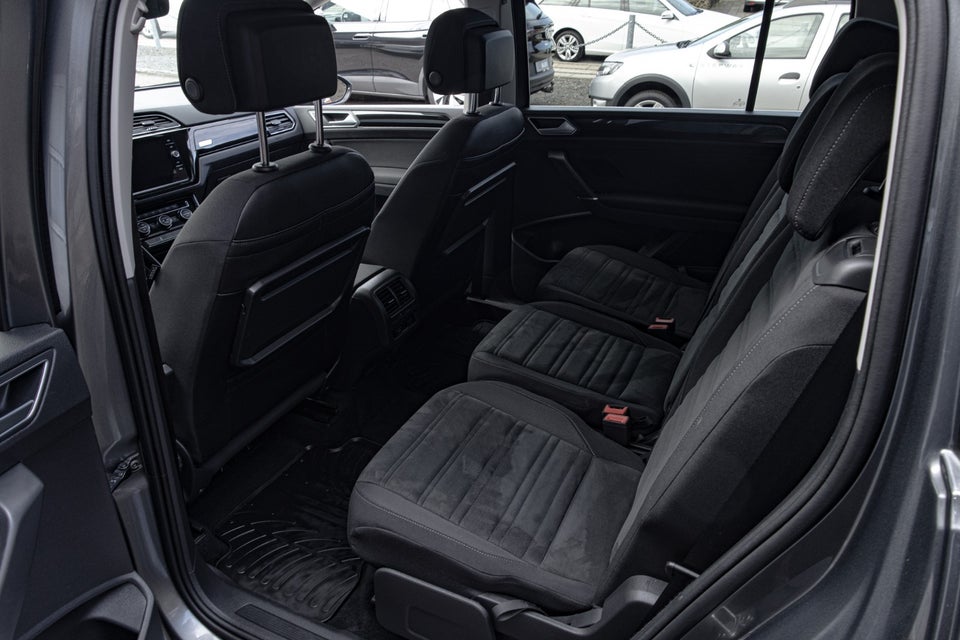 VW Touran 2,0 TDi 150 Highline DSG 7prs 5d