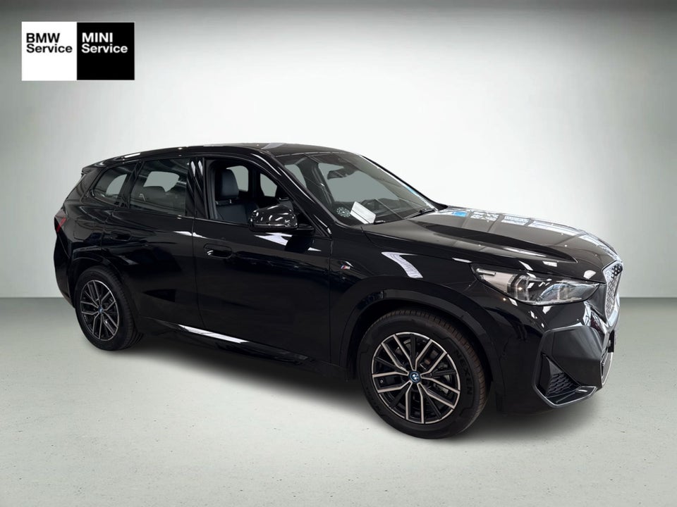 BMW iX1 xDrive30 M-Sport 5d