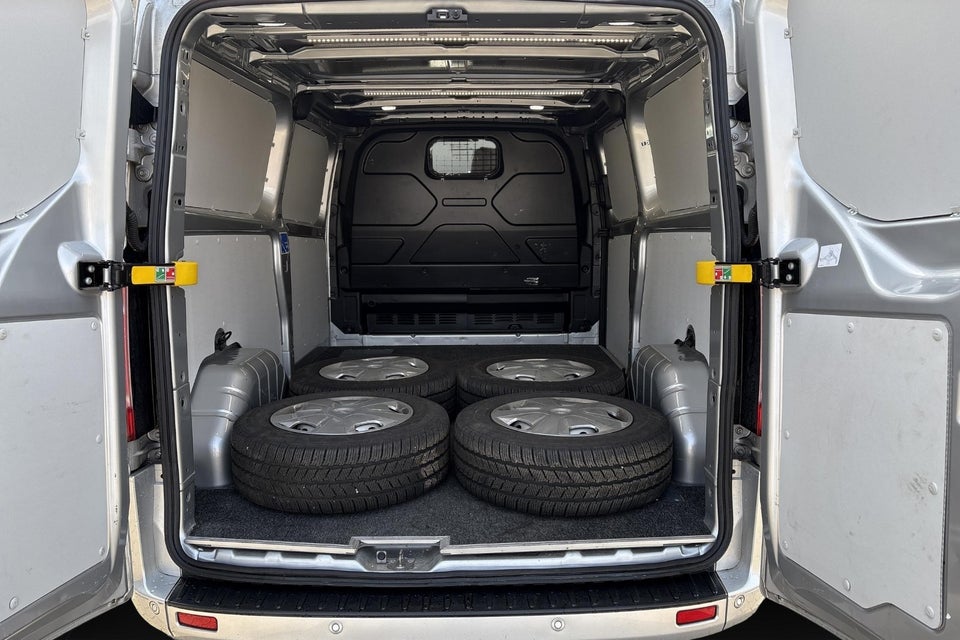 Ford Transit Custom 320L 2,0 TDCi 185 Sport aut.