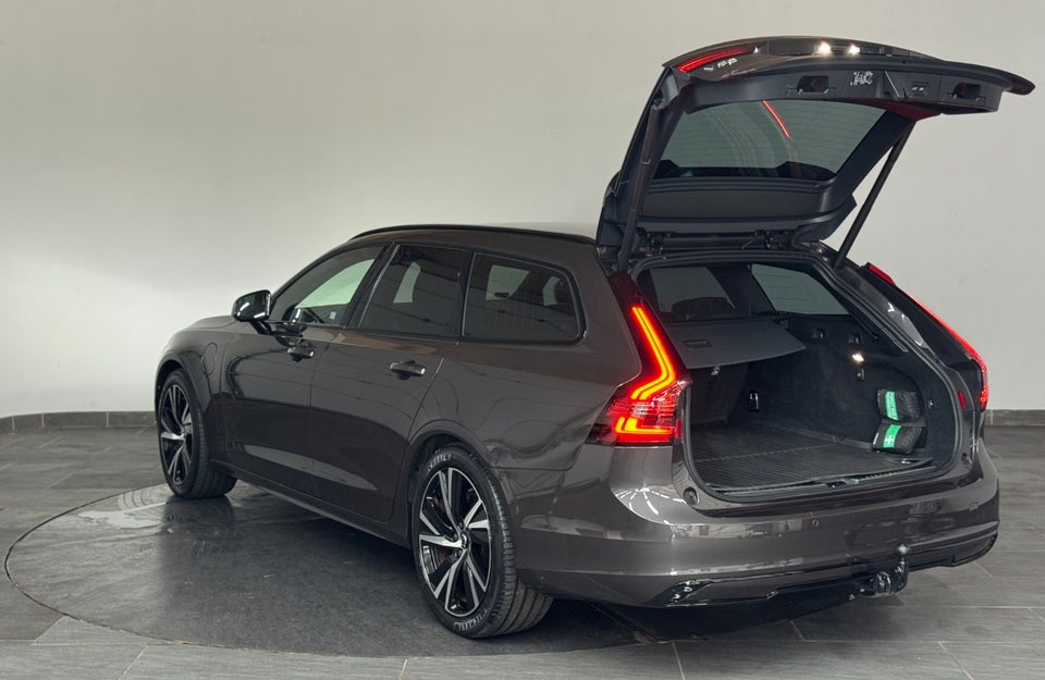 Volvo V90 2,0 T6 ReCharge R-Design aut. AWD 5d