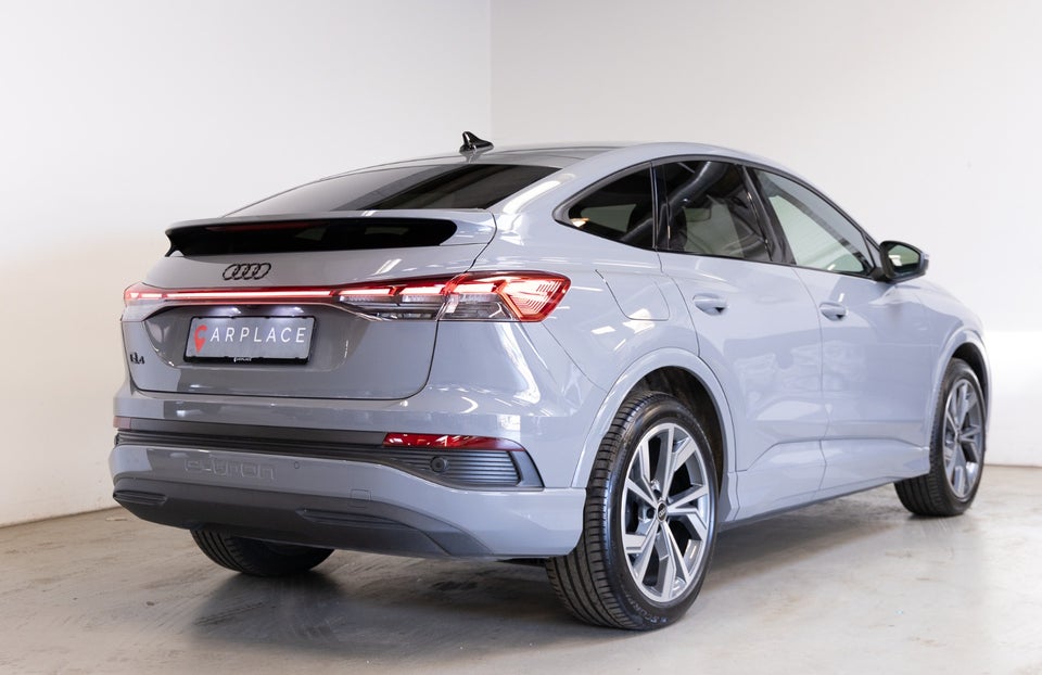 Audi Q4 e-tron 40 Advanced Sportback 5d