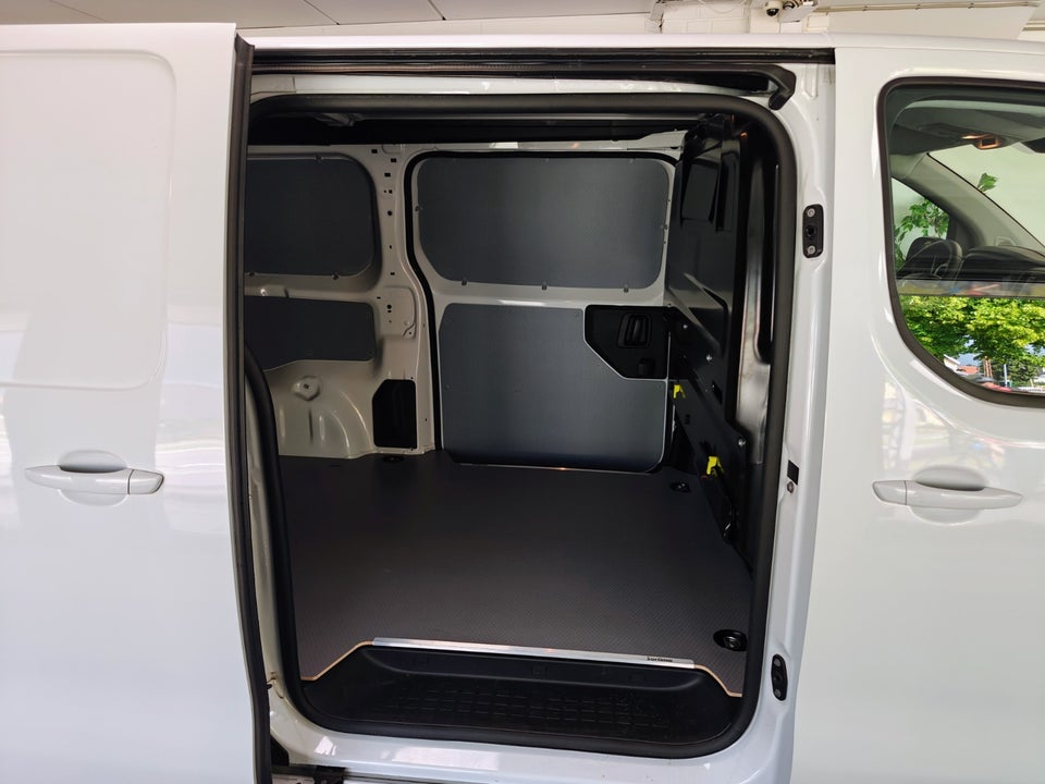 Peugeot Expert 2,0 BlueHDi 144 L3 Premium Van