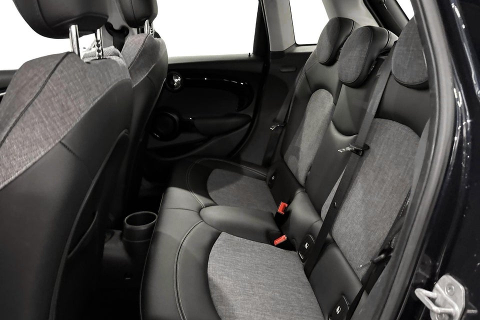 MINI Cooper 1,5 Essential aut. 5d