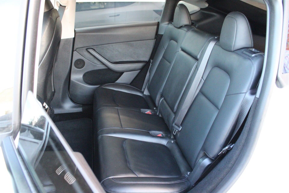 Tesla Model Y Performance AWD 5d