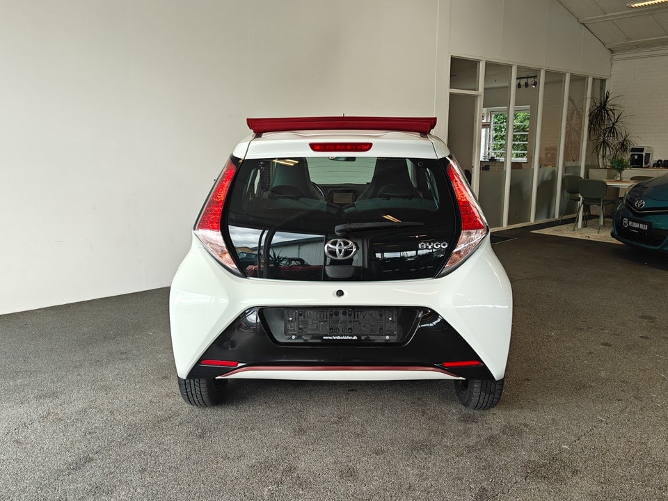 Toyota Aygo 1,0 VVT-i x-sky 5d
