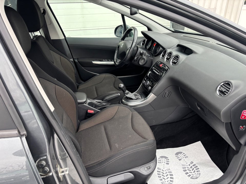 Peugeot 308 1,6 HDi 92 Style 5d