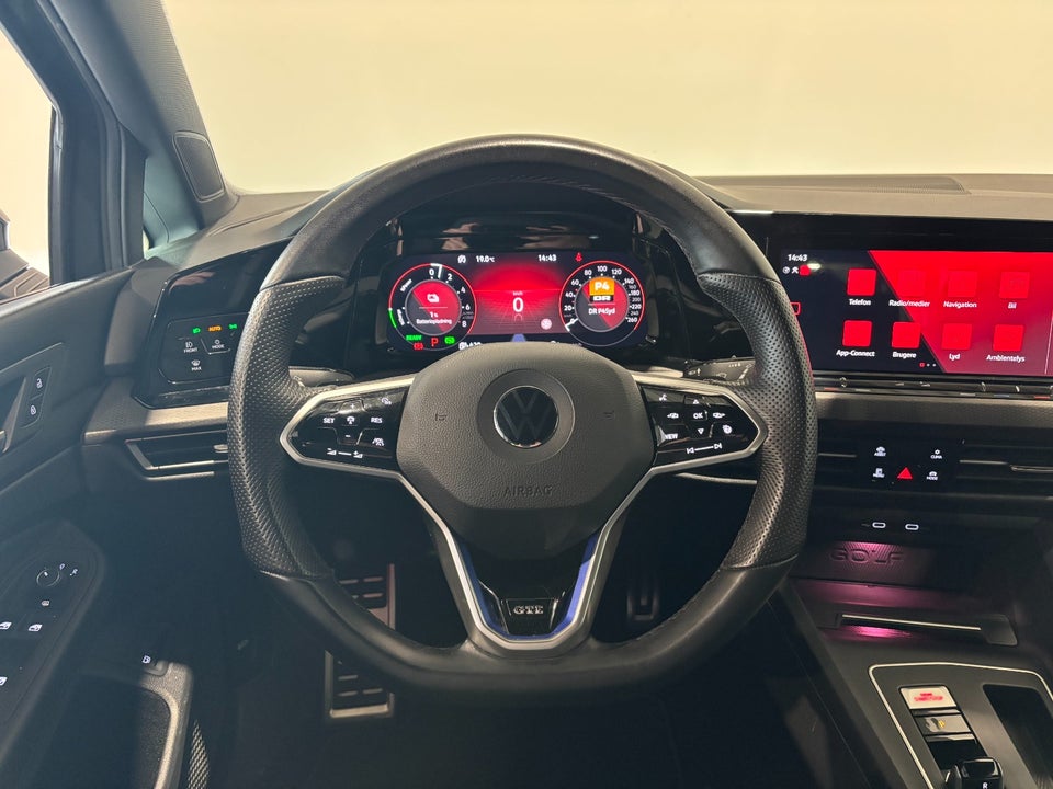 VW Golf VIII 1,4 GTE DSG 5d