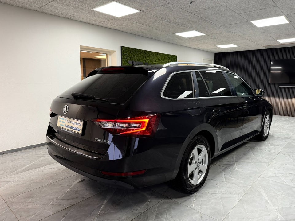 Skoda Superb 2,0 TDi 150 Ambition Combi 5d