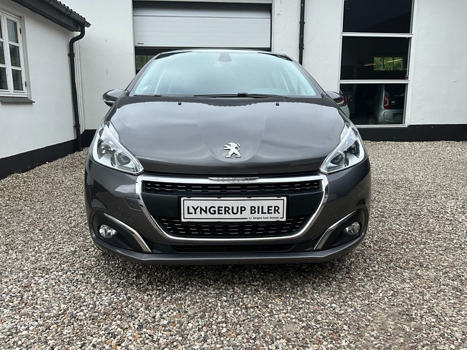Peugeot 208 1,2 PureTech 82 Prestige 5d