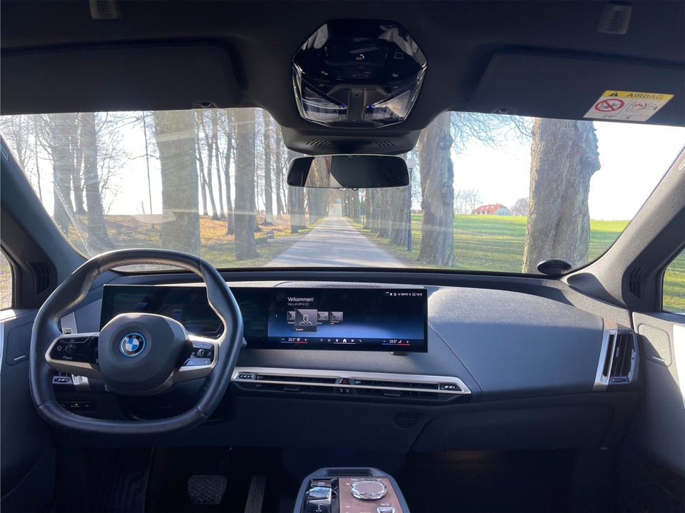 BMW iX xDrive40 Sport 5d