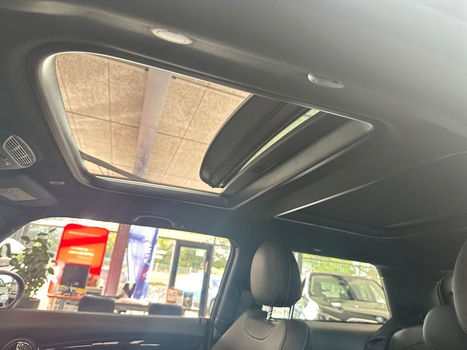 MINI Cooper SE Classic Trim 3d