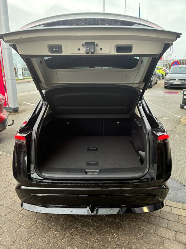 Nissan Ariya 63 Advance 5d