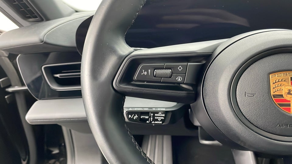 Porsche Taycan Sport Turismo 5d