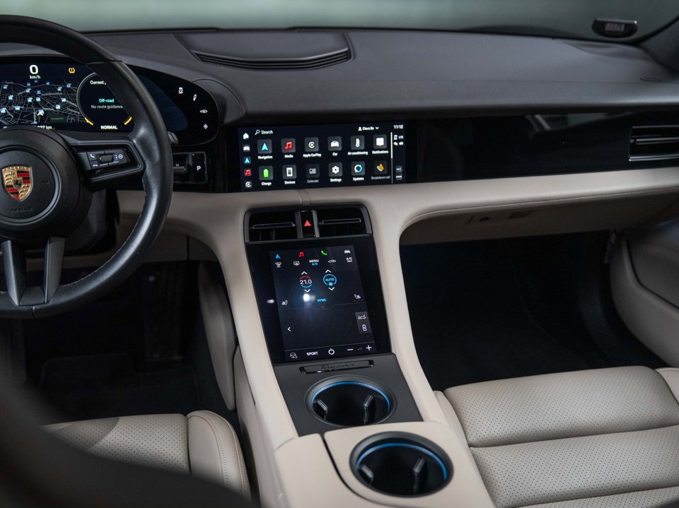 Porsche Taycan 4 Performance+ Cross Turismo 5d