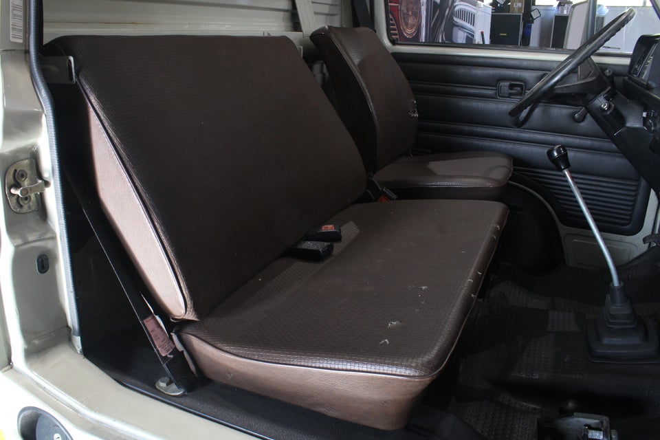 VW Transporter Pick-up 2d