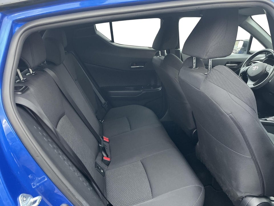 Toyota C-HR 1,8 Hybrid C-LUB CVT 5d