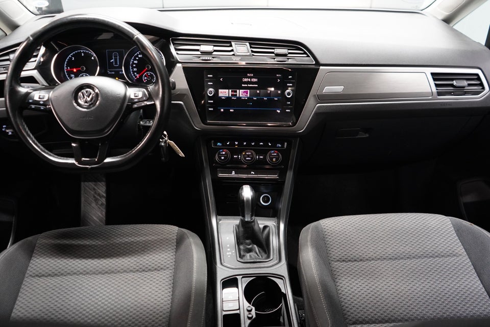 VW Touran 1,6 TDi 115 Comfortline Connect DSG 7prs 5d