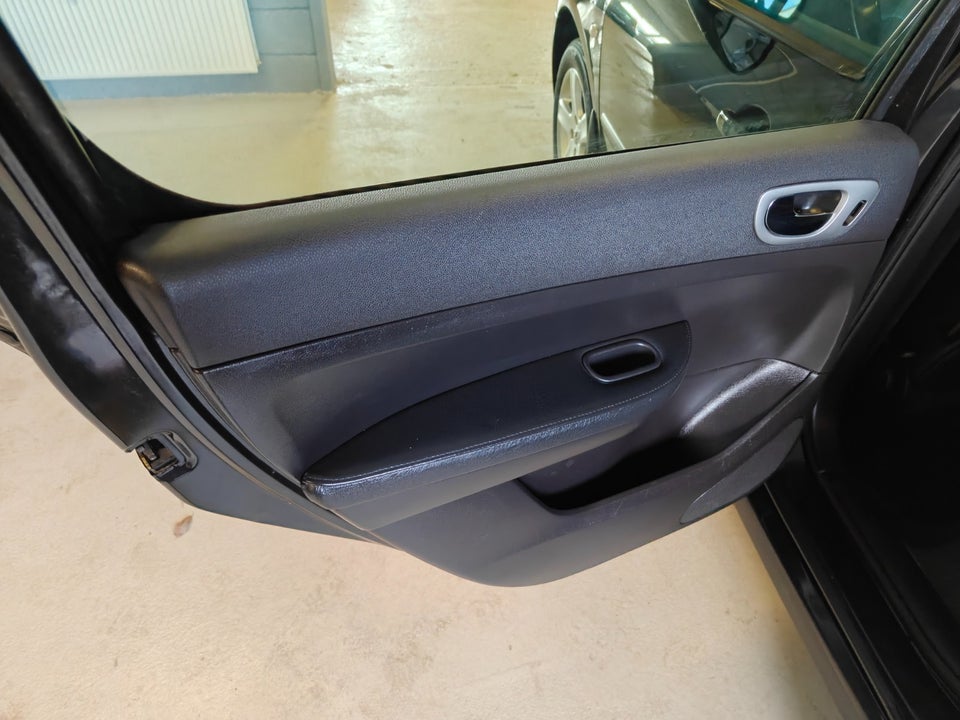 Peugeot 307 2,0 XS 5d