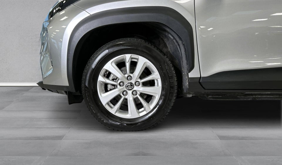 Toyota Yaris Cross 1,5 Hybrid Active Tech e-CVT 5d