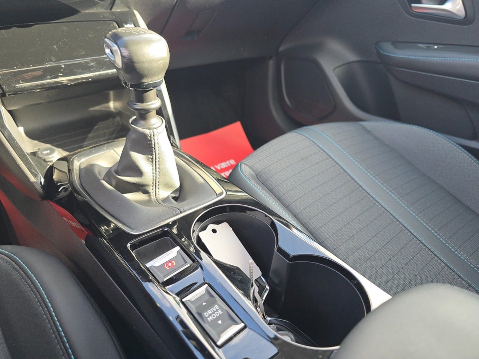 Peugeot 208 1,2 PureTech 100 Allure Sky 5d