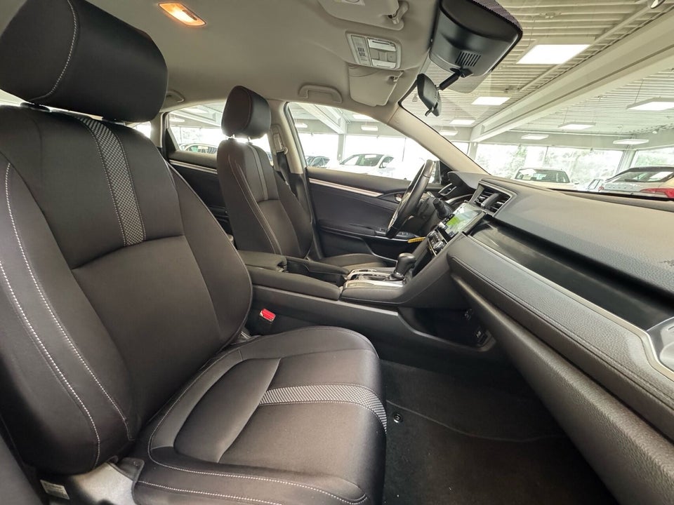 Honda Civic 1,5 VTEC Turbo Elegance CVT 4d