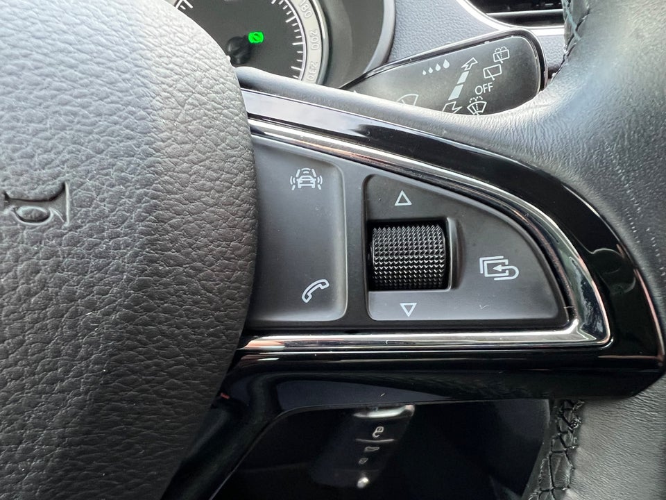 Skoda Octavia 2,0 TDi 150 Style Combi DSG 5d