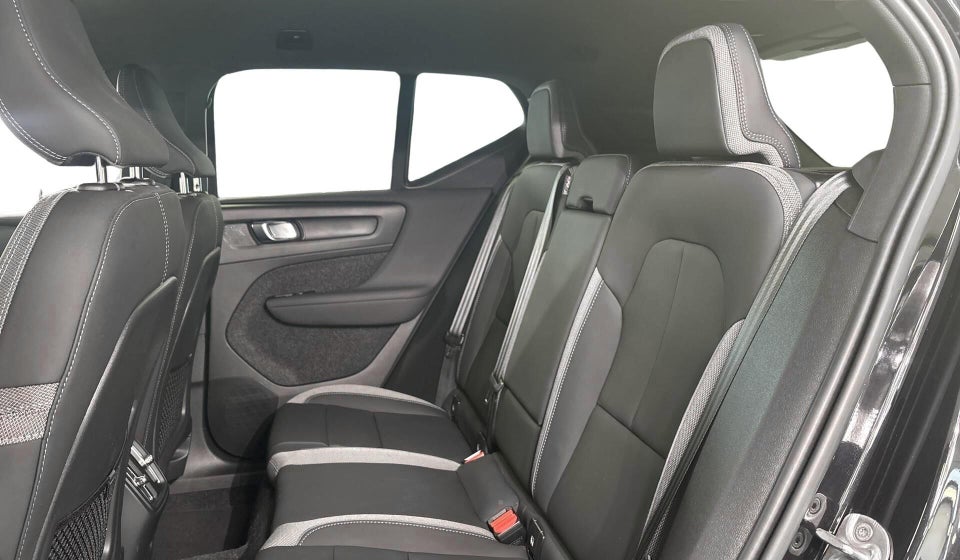 Volvo XC40 P6 ReCharge Plus 5d