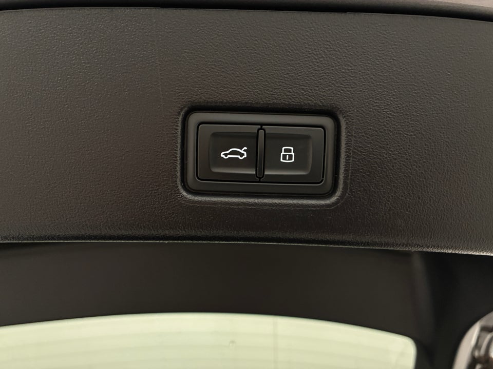 Audi Q4 e-tron 40 S-line Sportback 5d