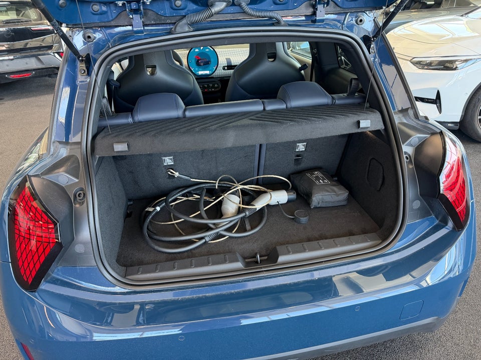 MINI Cooper SE Favoured Trim XL 3d