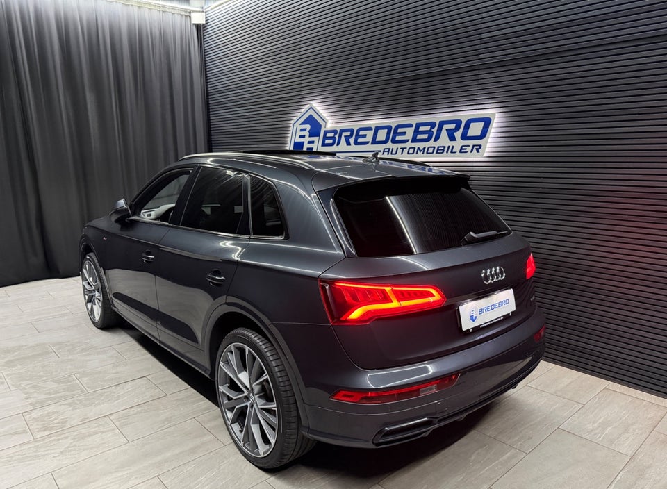 Audi Q5 3,0 TDi 286 S-line quattro Tiptr. 5d
