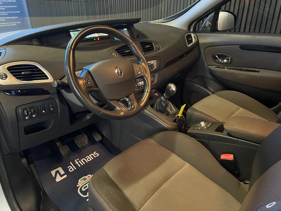 Renault Grand Scenic III 1,5 dCi 110 Dynamique 7prs 5d