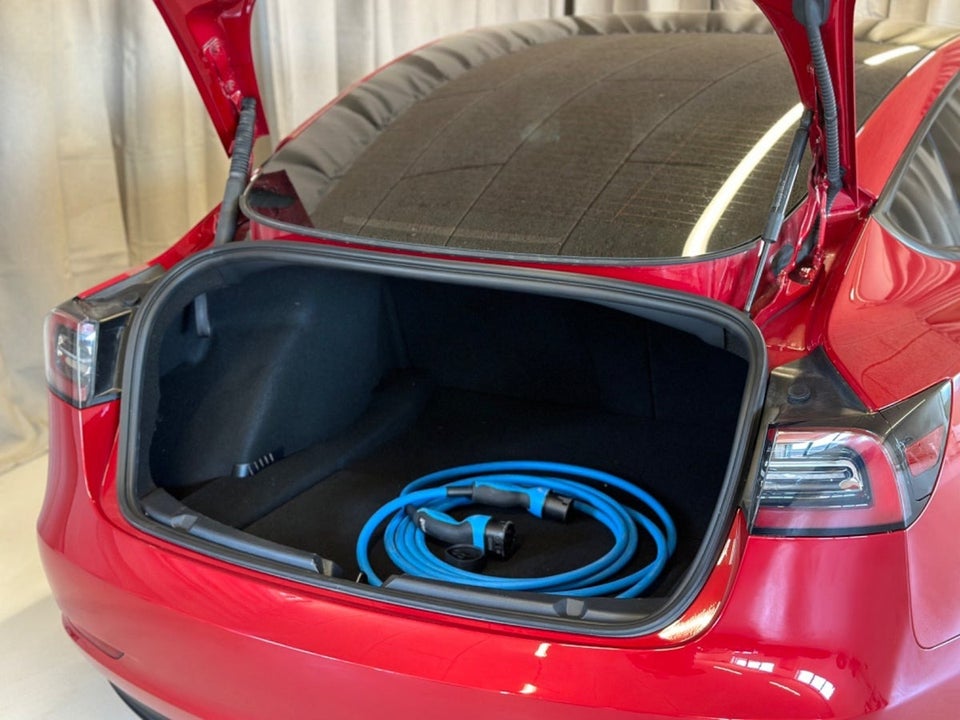 Tesla Model 3 Long Range AWD 4d