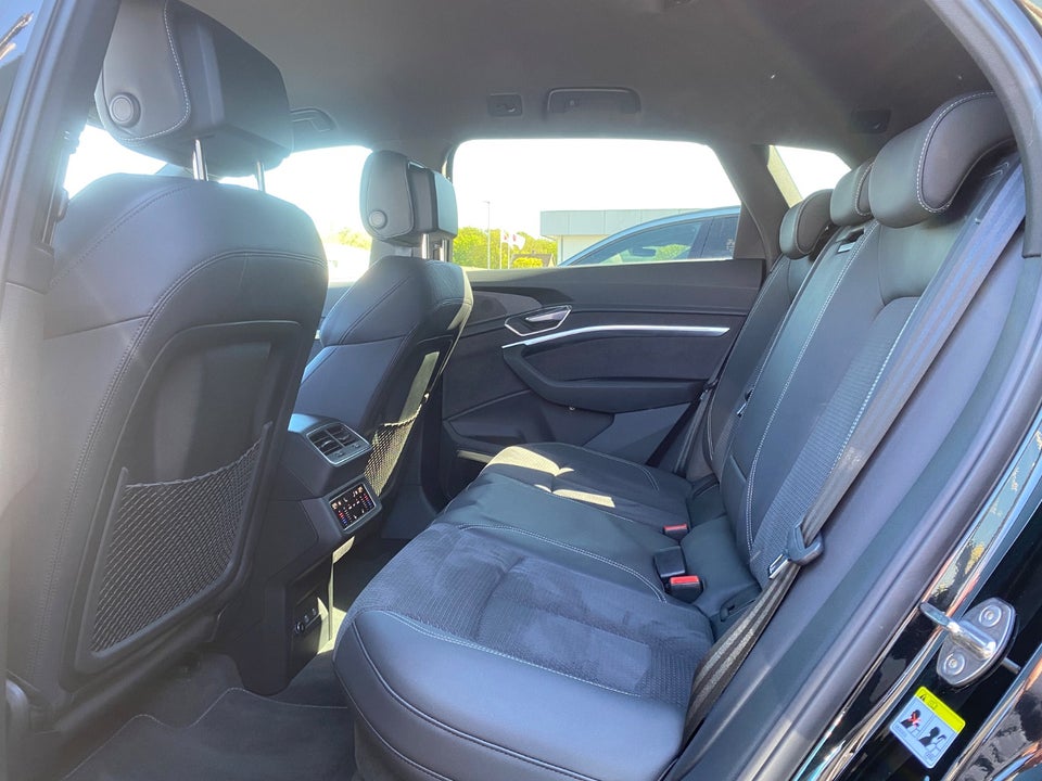 Audi e-tron S quattro 5d