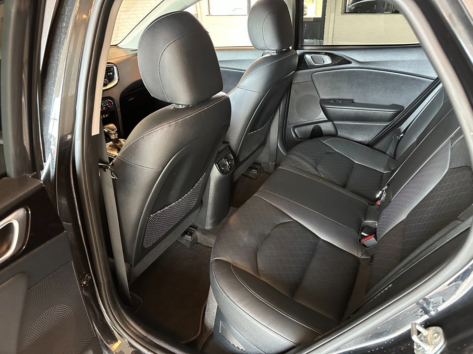 Kia XCeed 1,6 PHEV Upgrade DCT 5d
