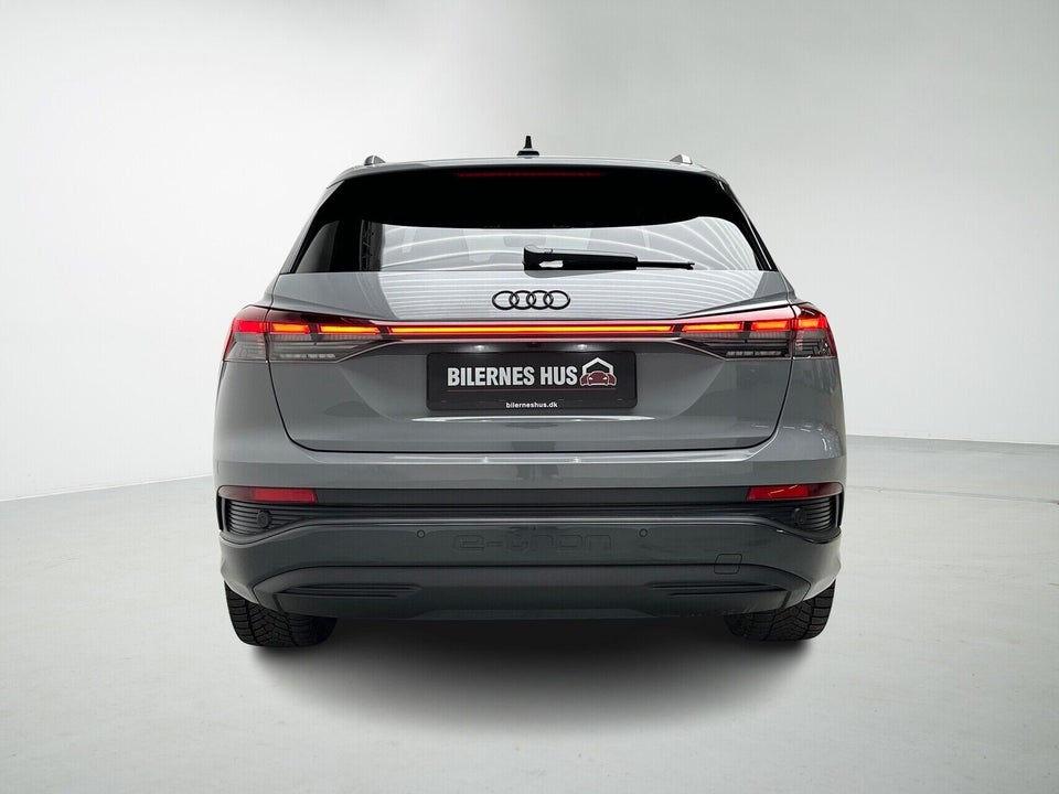 Audi Q4 e-tron 40 S-line 5d